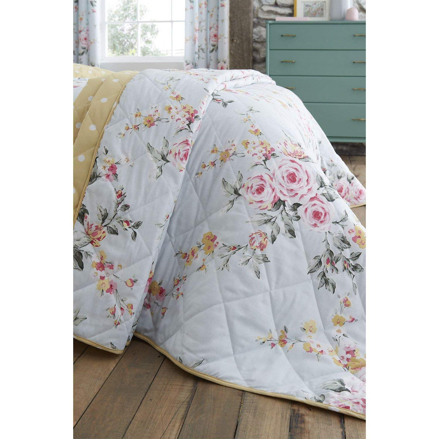 'Canterbury Floral' Bedspread - image 1