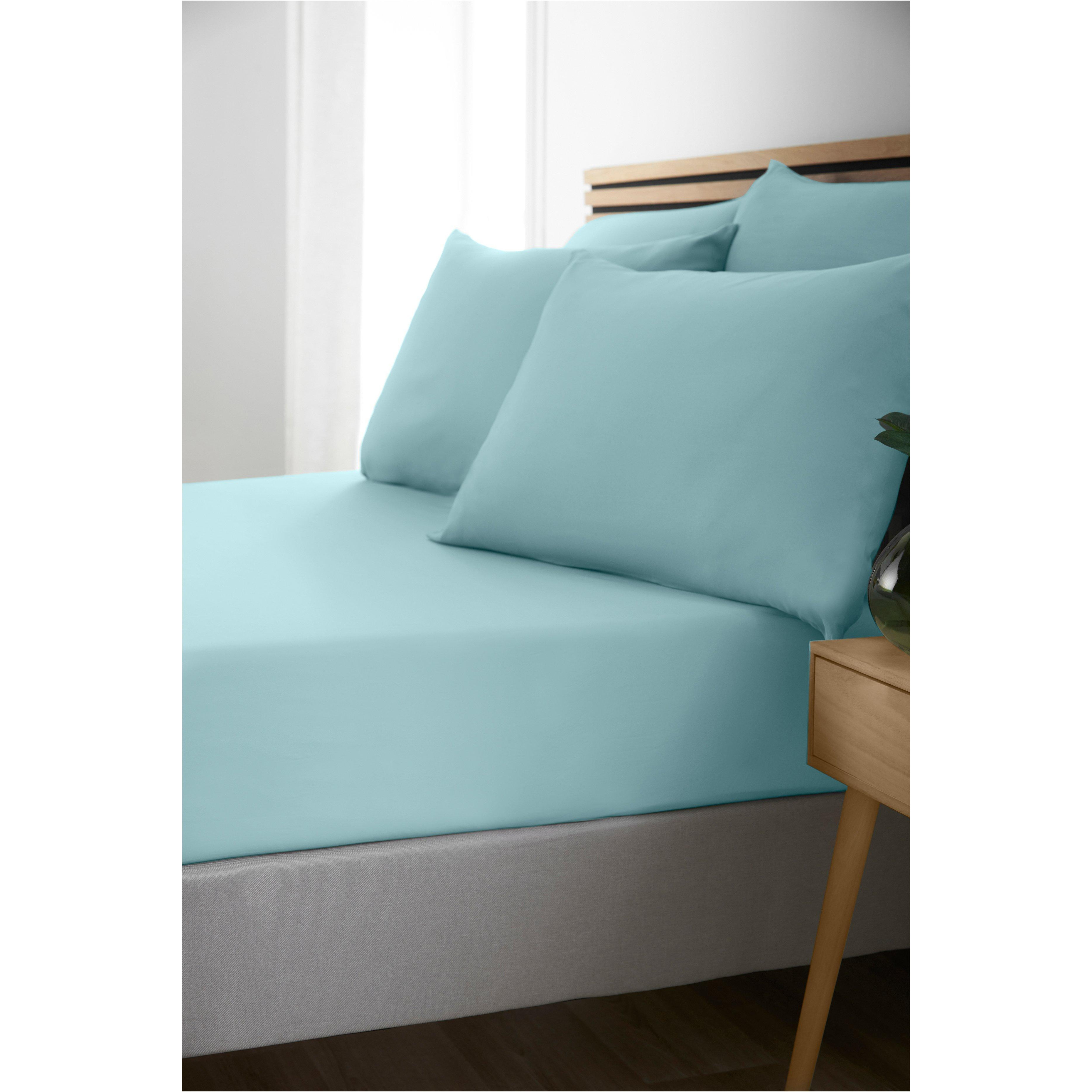 'So Soft Easy Iron' Fitted Sheet - image 1
