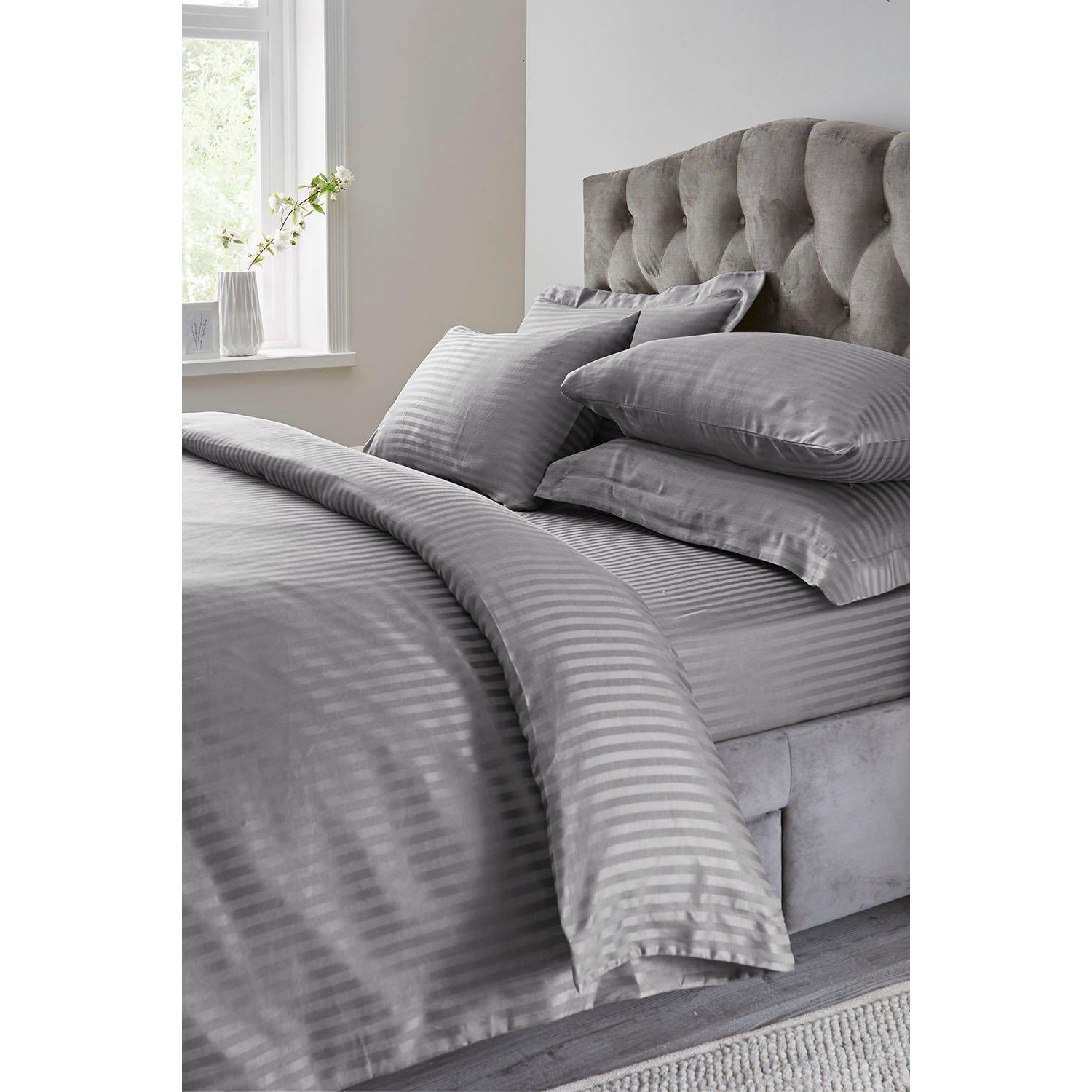 300TC Sateen Striped Oxford Duvet Set With Oxford Pillowcase/s - image 1