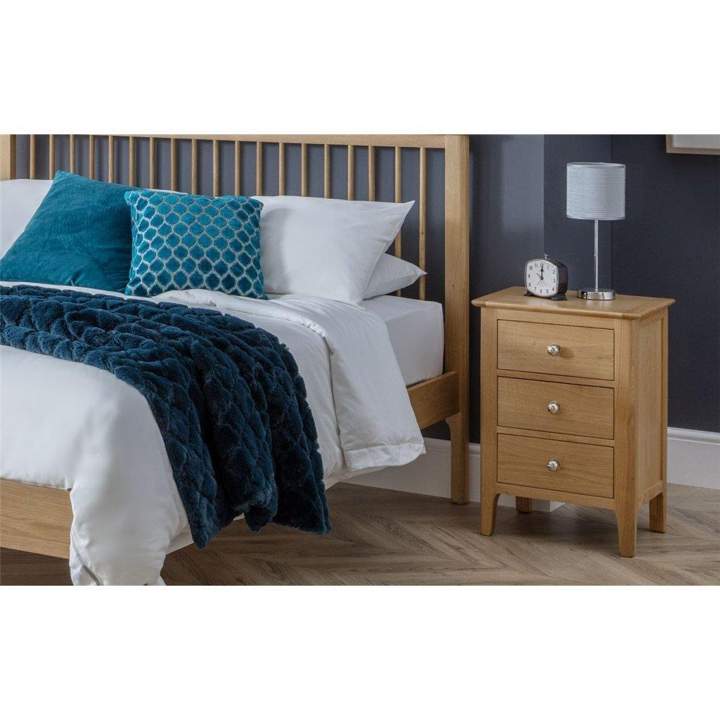 Oakwood Bedside Drawers (3 Drawers)