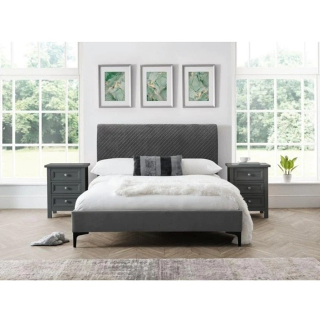 Julian Bowen Sanderson Diamond Quilted Velvet Bed - 150cm King - image 1