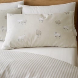 Catherine Lansfield Brushed Sheep Duvet Set - Single - thumbnail 2