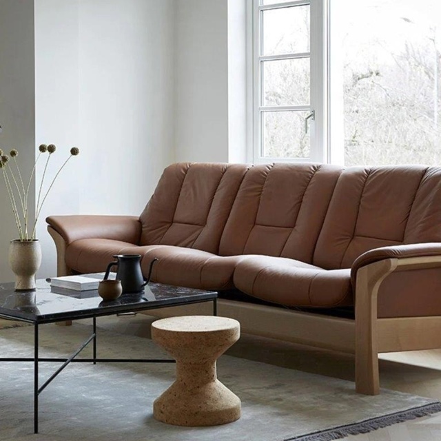 Stressless Buckingham High Back 3 Seater Recliner Sofa - Noblesse Leather - image 1