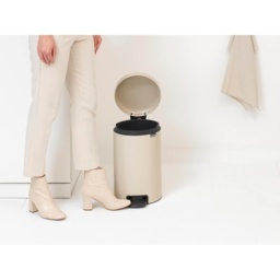 Brabantia Pedal Bin 12L - Soft Beige - thumbnail 5