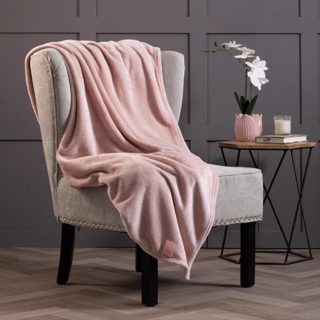 Heat Holder Fleece Blanket/Throw - Dusky Pink - image 1