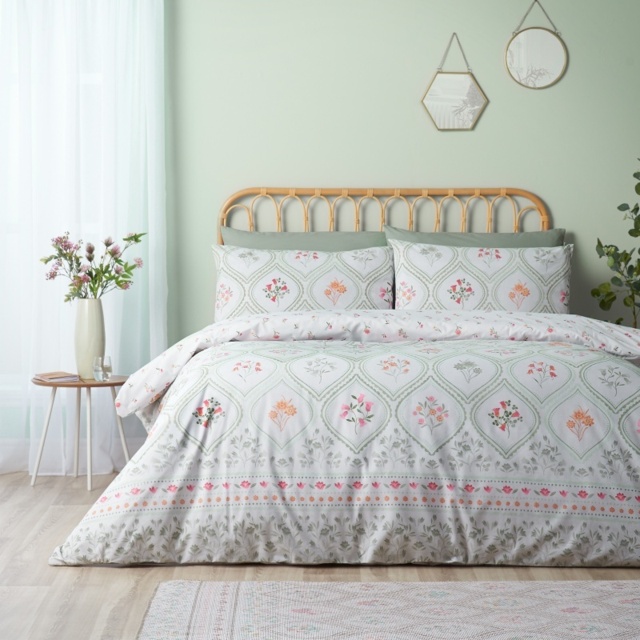Catherine Lansfield Cameo Floral Duvet Set - Soft Green - Double - image 1