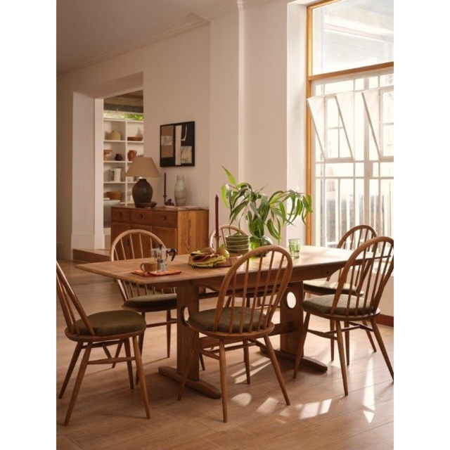 Ercol Windsor 150cm/200cm Extending Dining Table - Wood Finish - image 1