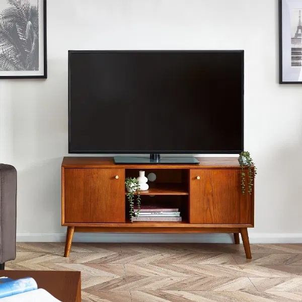 Julian Bowen Lowry Media Unit - image 1