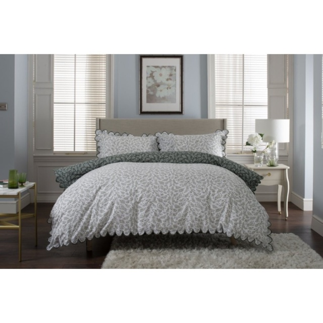 The Lyndon Company Ashling Garden Duvet Set - Green - Single - image 1