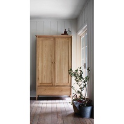 Ercol Teramo 2 Door Wardrobe - thumbnail 3