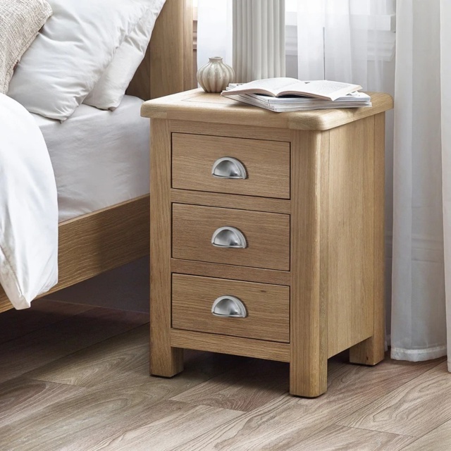 Julian Bowen Memphis 3 Drawer Bedside - Limed Oak - image 1