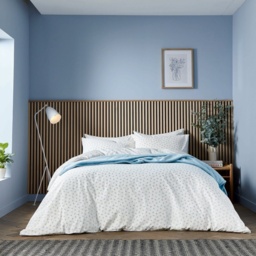 Helena Springfield Calico and Chalk Leaf Sprig Duvet Set - Blue - Single