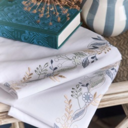 Appletree Julianna Embroidery Duvet Set - White - Super King - thumbnail 4