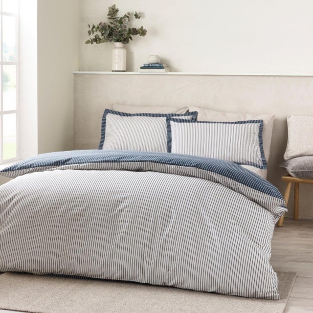 Catherine Lansfield Oxford Pinstripe Duvet Set - Navy - Double - image 1