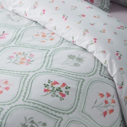 Catherine Lansfield Cameo Floral Duvet Set - Soft Green - King - thumbnail 2