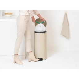 Brabantia Pedal Bin 30L - Soft Beige - thumbnail 6