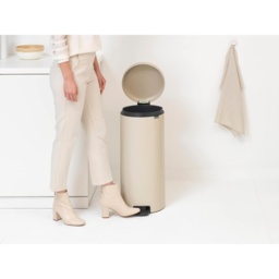 Brabantia Pedal Bin 30L - Soft Beige - thumbnail 5