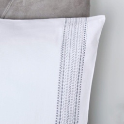 Appletree Boutique Embroidered Band White/ Silver Duvet Cover Set - Double - thumbnail 3