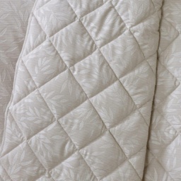 Catherine Lansfield Corded Leaves Bedspread 240x260cm - Champagne - thumbnail 3