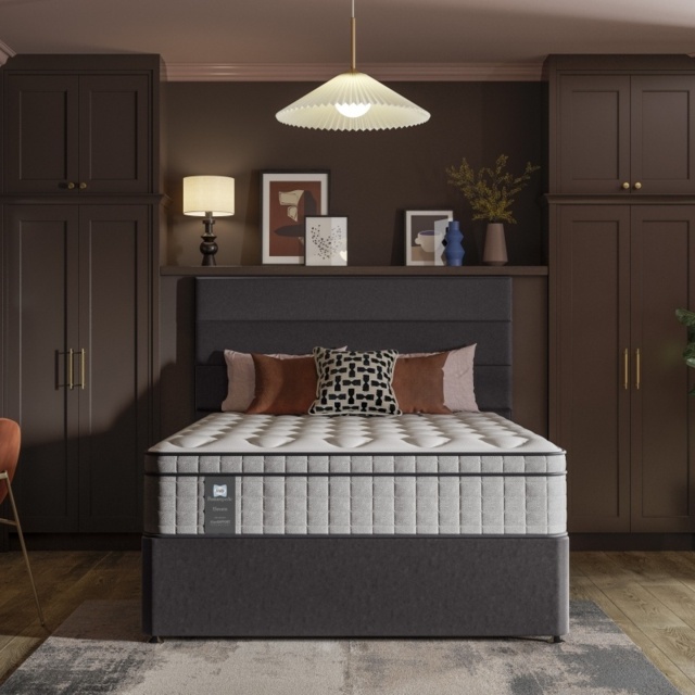 Sealy Chadwick Mattress and Divan Set - 135cm Double - 22 Drawers - image 1