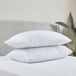 Catherine Lansfield Hotel Satin Stripe Pillow Pair - thumbnail 2
