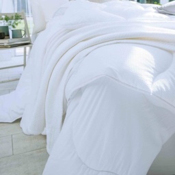 The Fine Bedding Company Breathe Duvet 13.5 Tog - Double - thumbnail 4