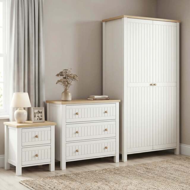 Linra Painted 3 Piece Bedroom Furniture Set - Oak Top - White
