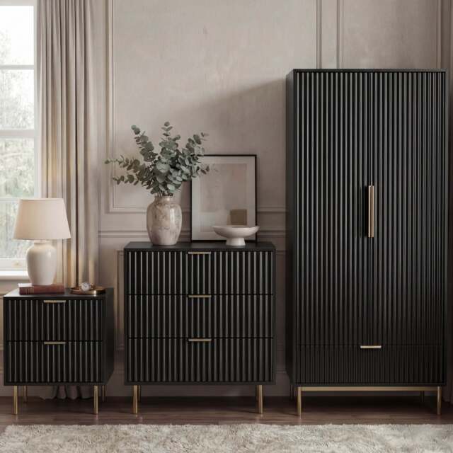 Flutrina Painted 3 Piece Bedroom Furniture Set - Black