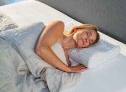 TEMPUR Original SmartCool™ Large Neck Pillow - thumbnail 2
