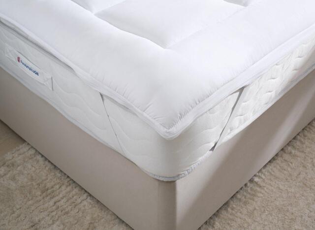 Dream Team Ultimate Washable Mattress Topper - 4'6 Double - image 1