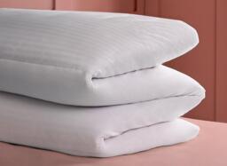 Silentnight Hotel Collection 10.5 Tog Duvet Single - 3'0 Single - thumbnail 1