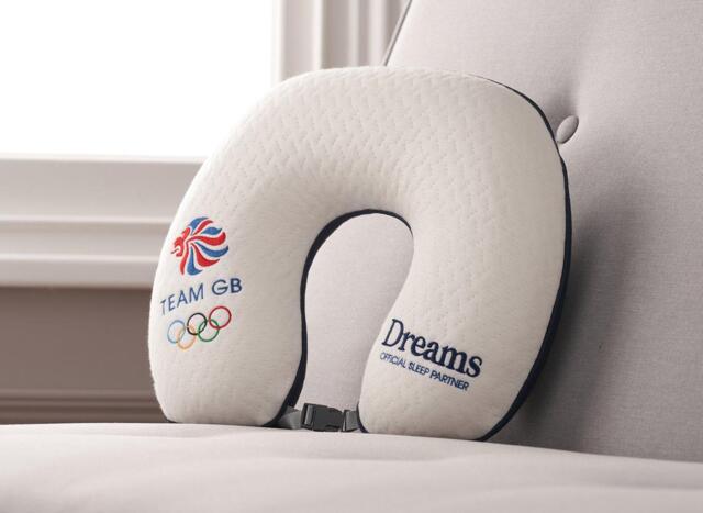 Team GB Ultimate Travel Pillow - image 1