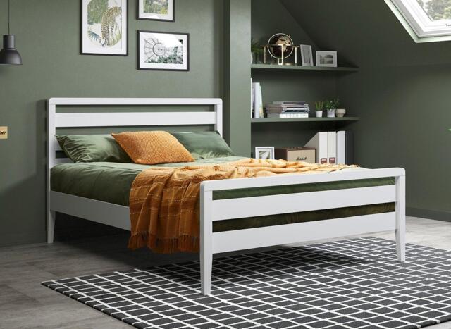 Woodstock Wooden Bed Frame - 4'6 Double - White - image 1