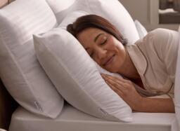Silentnight Hotel Collection Pillow Pair - thumbnail 3