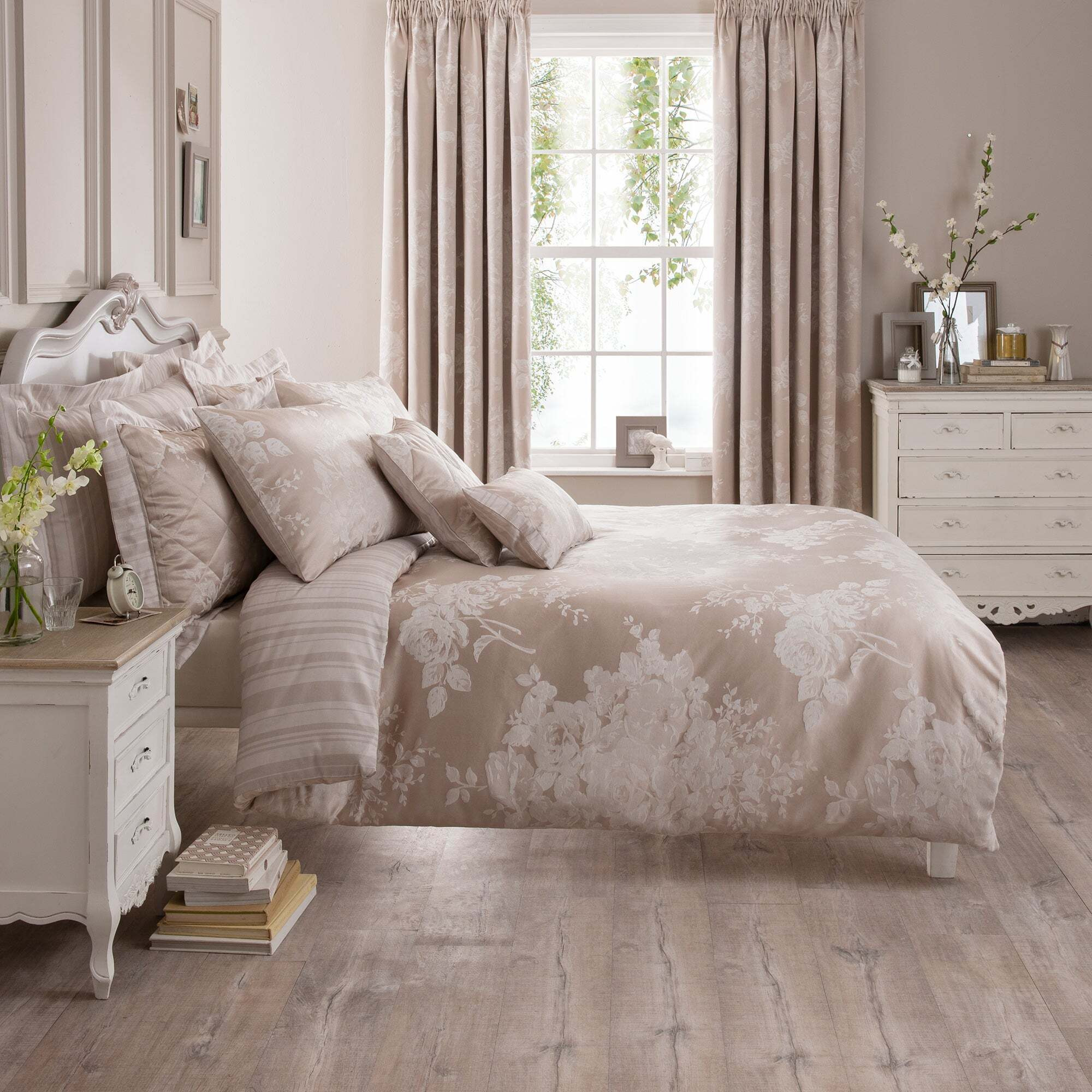 Laura Natural Jacquard Duvet Cover Natural