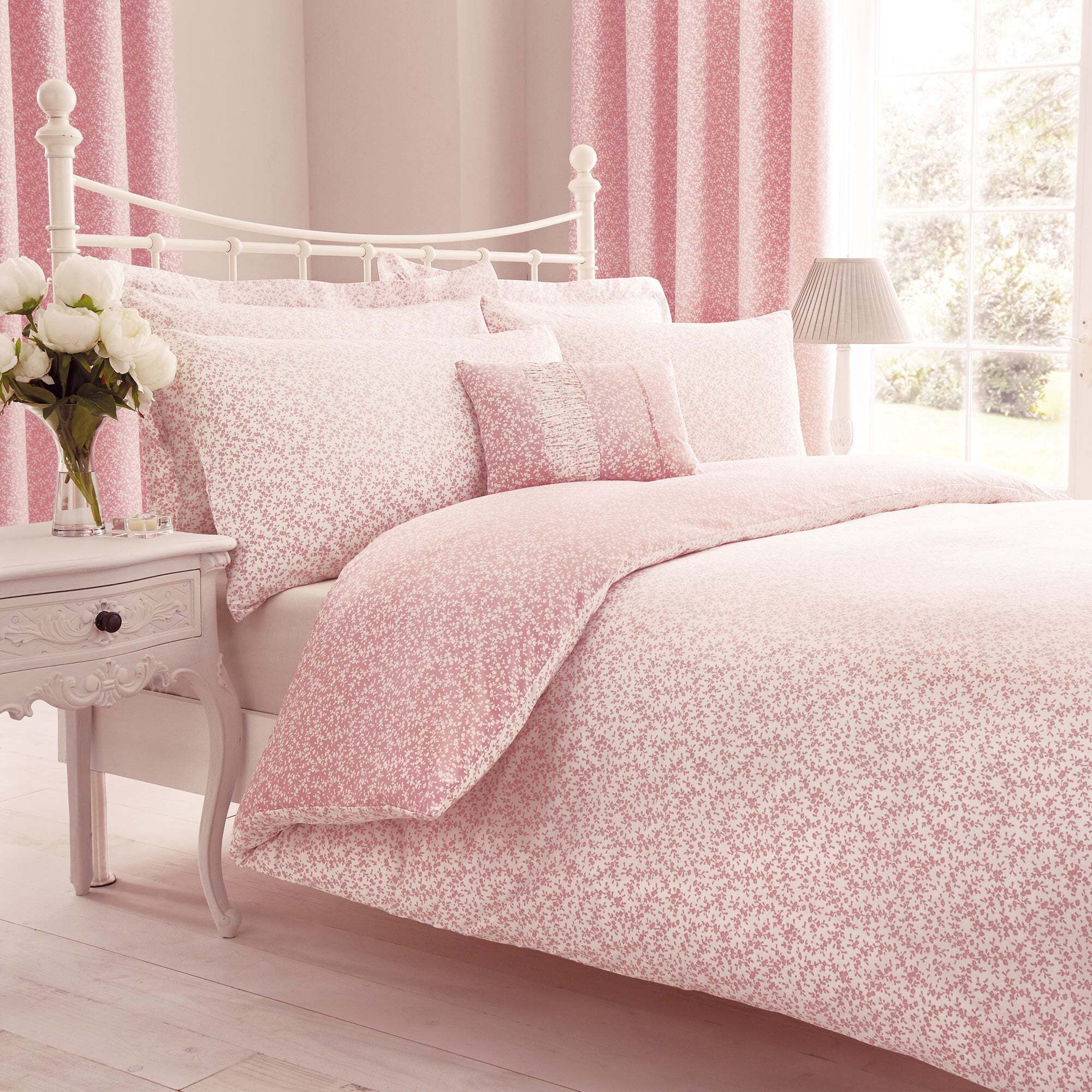 Annie Pink Reversible Duvet Cover and Pillowcase Set Pink