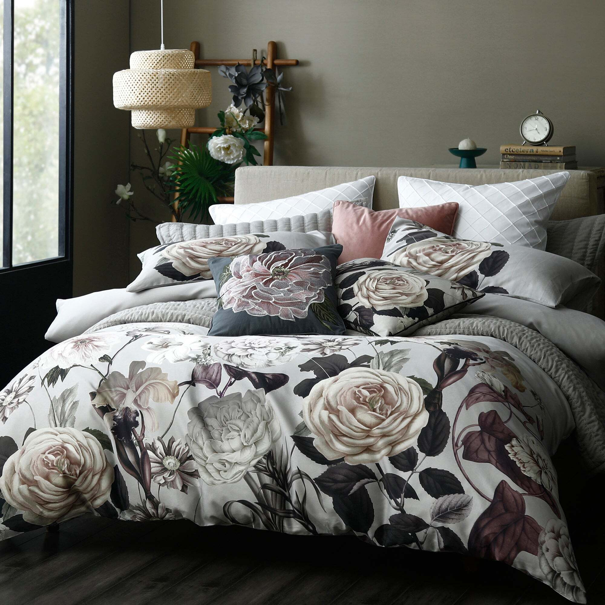 Avery Green Amalia Floral 100% Cotton Sateen Duvet Cover and Pillowcase Set Pink/Black/White