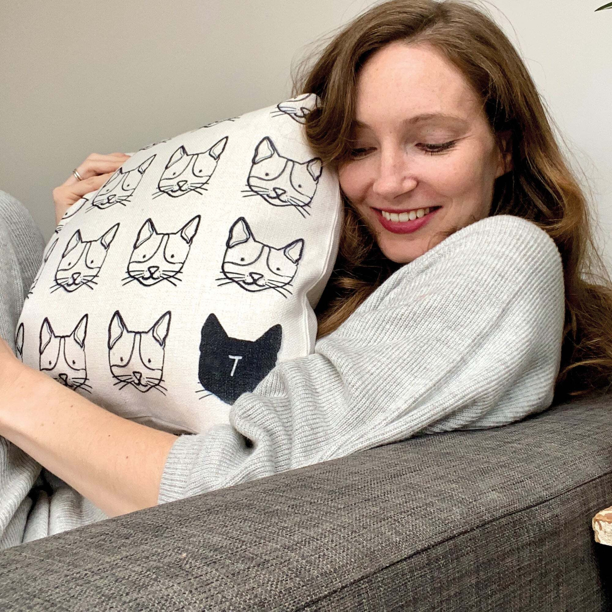 Initial Cat Pattern Cushion Natural