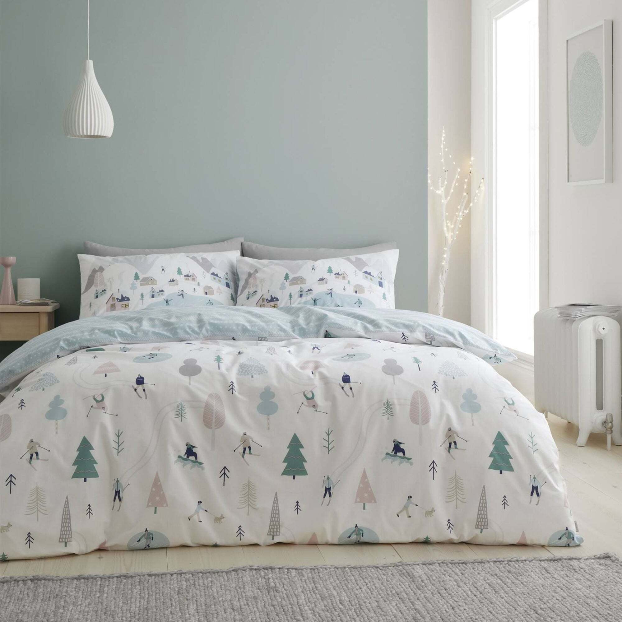 Dunelm Bianca 100% Cotton Green, Beige & White Fine Linens Winter Fun Duvet Cover & Pillowcase Set, Size: Superking Green/Beige/White