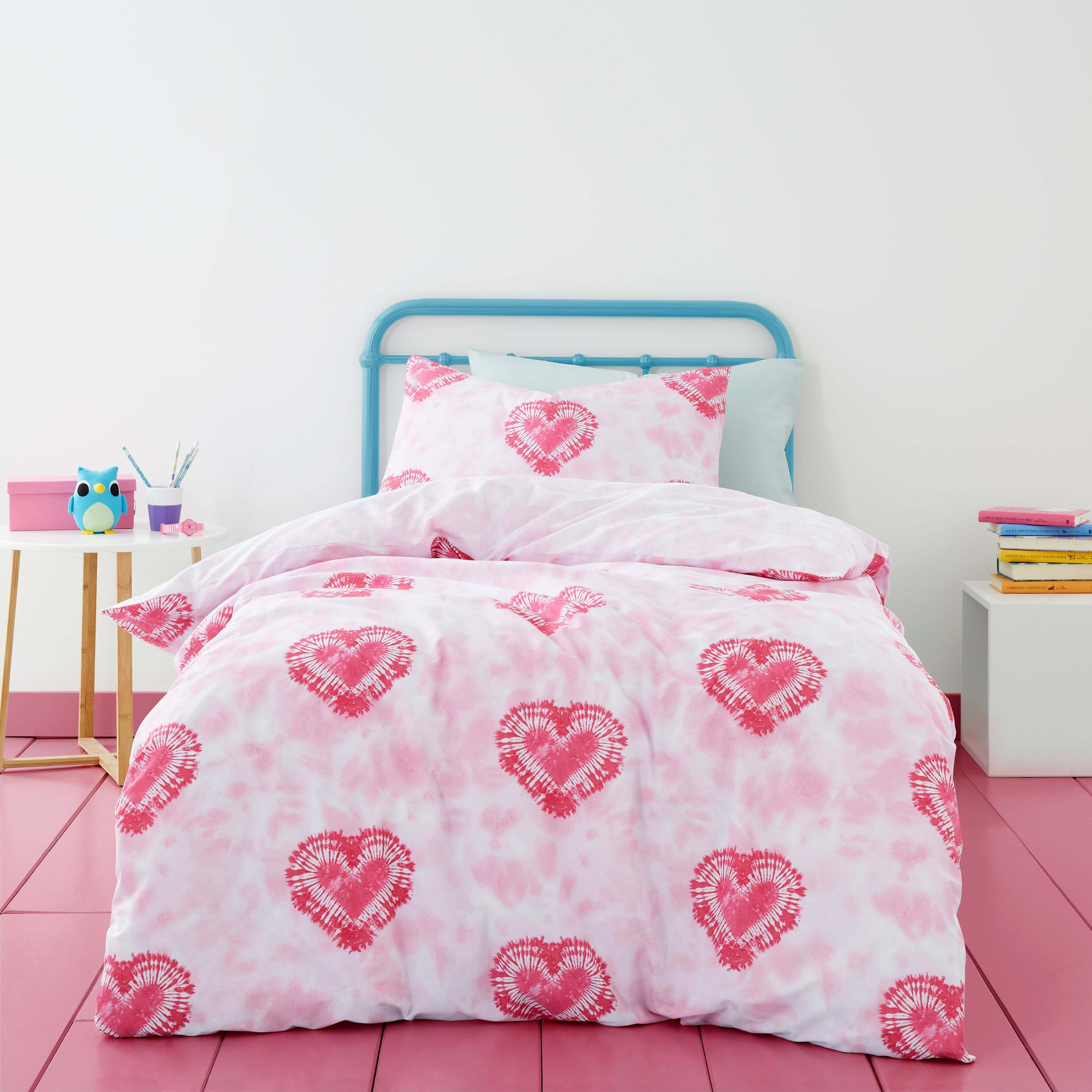 Tie Dye Hearts Duvet Cover and Pillowcase Set Pink