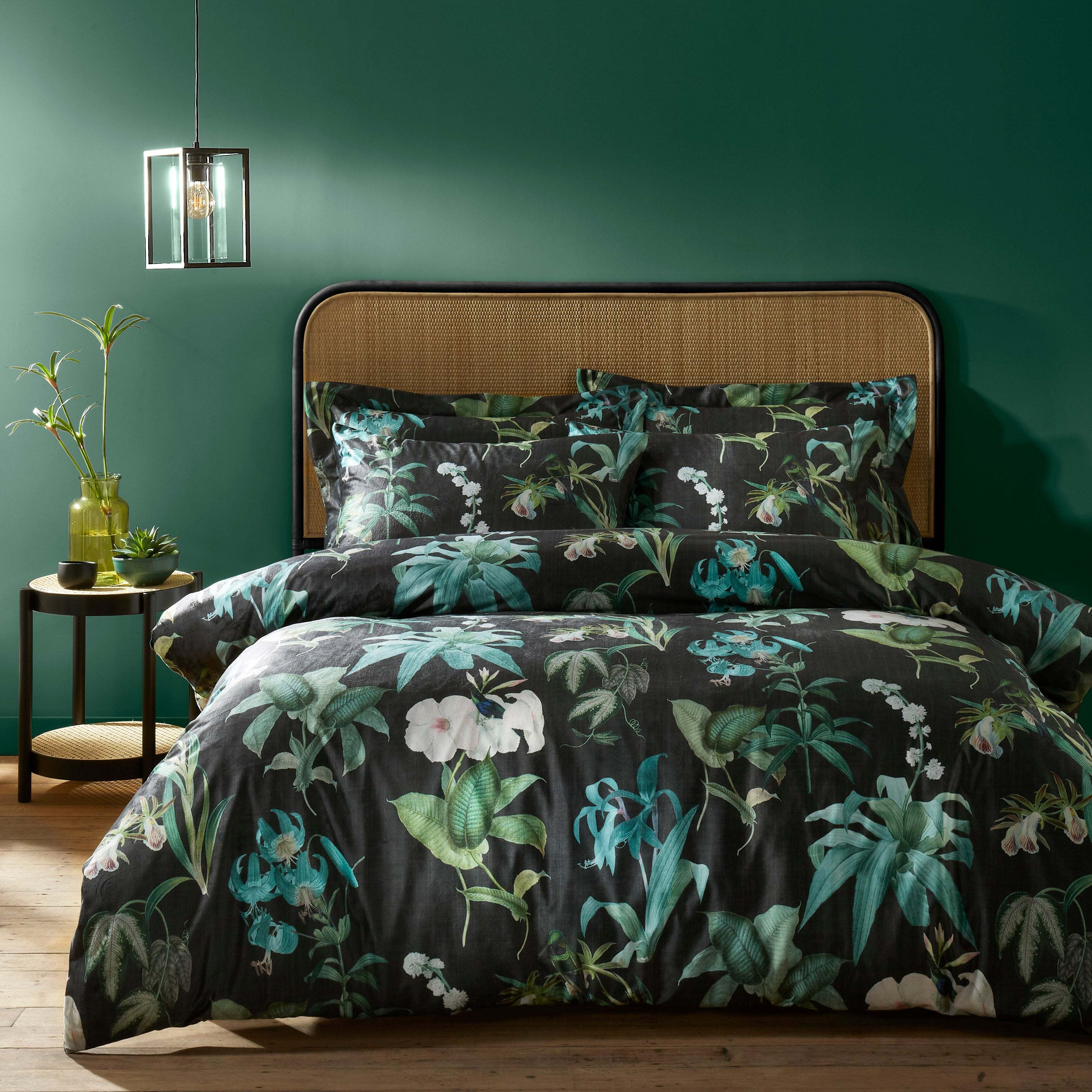 Iris Black Duvet Cover and Pillowcase Set Black/Green