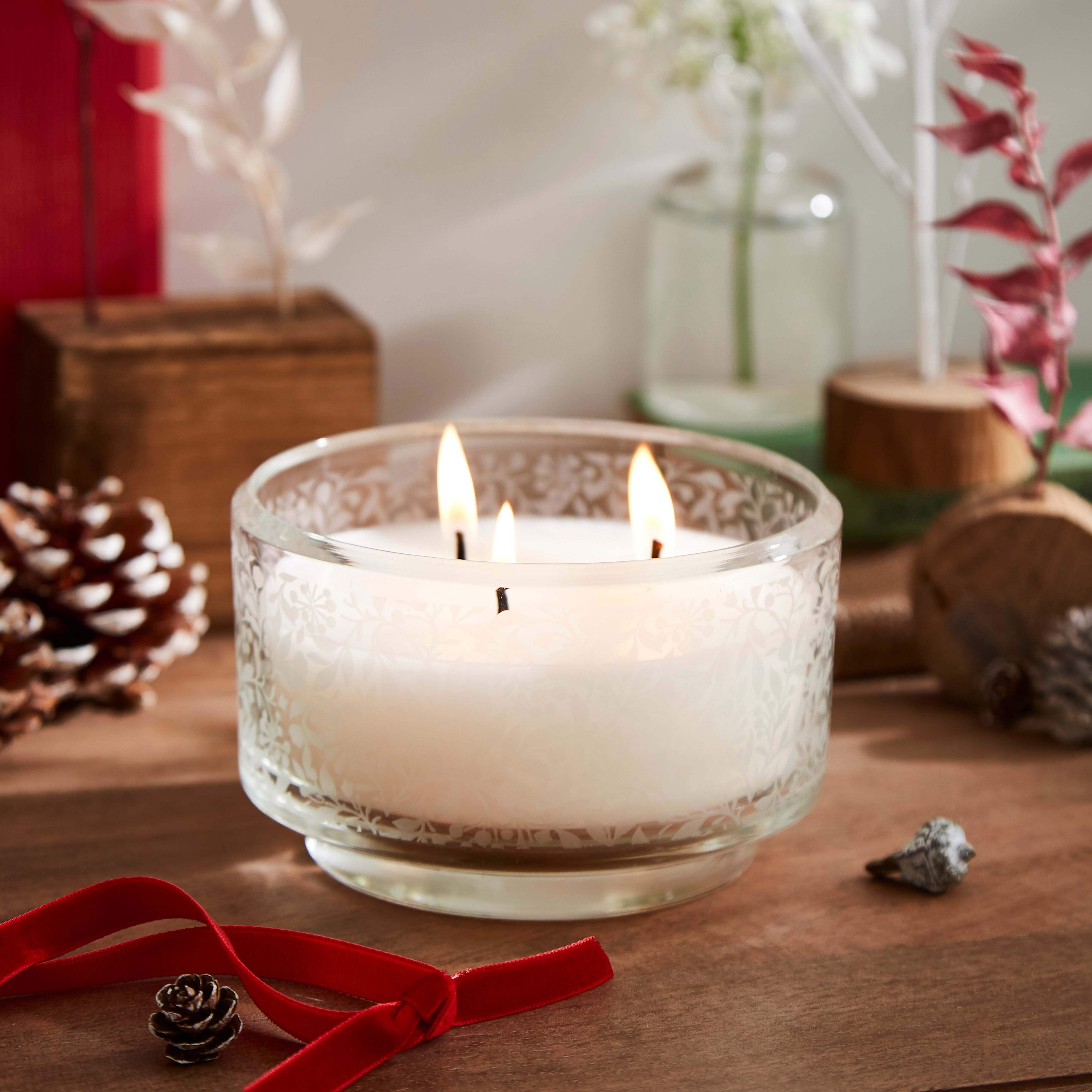 Traditional Holly Berry Winter Wick Candle White