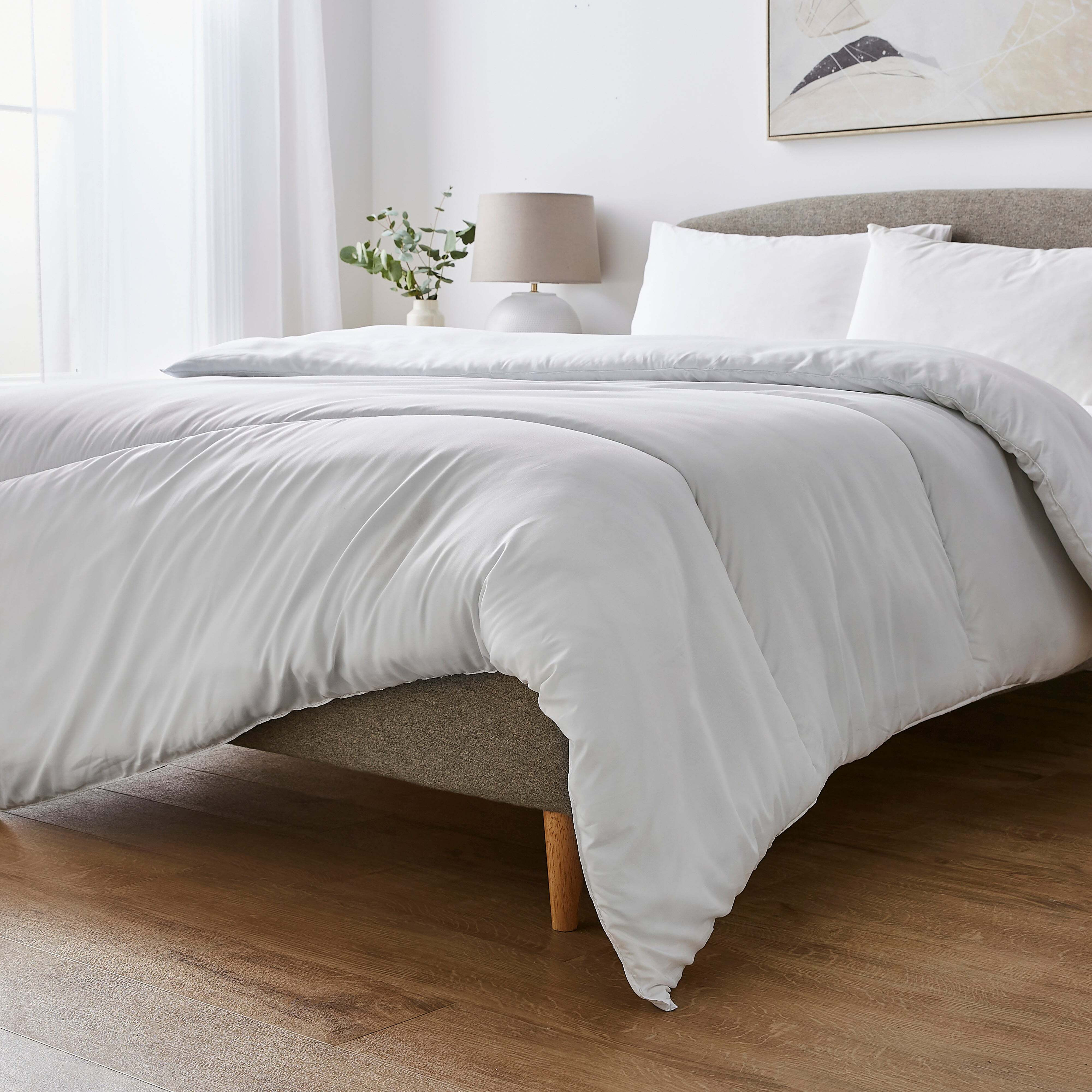 Soft & Cosy 12 Tog Autumn/Winter Duvet White