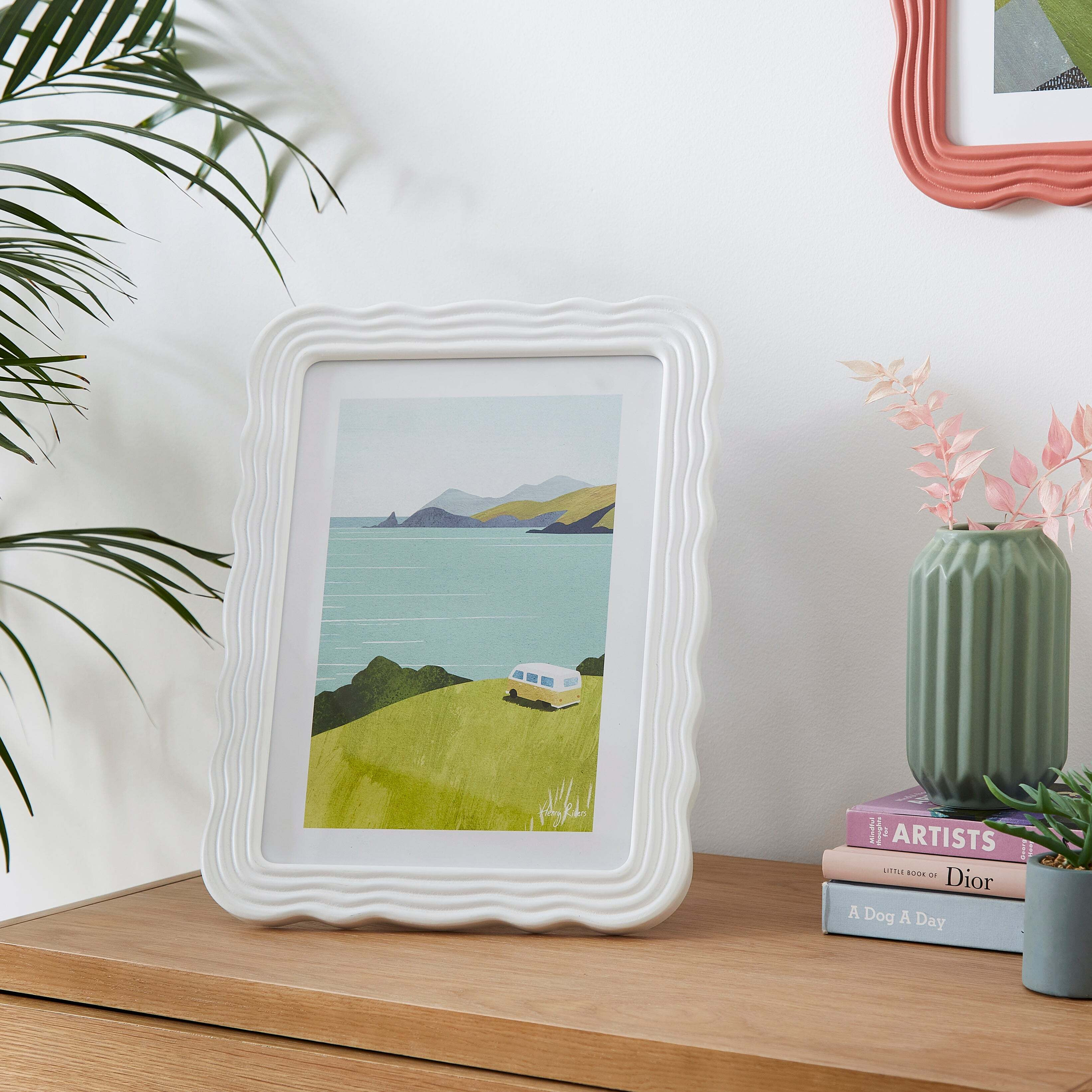 Wavy White Photo Frame White