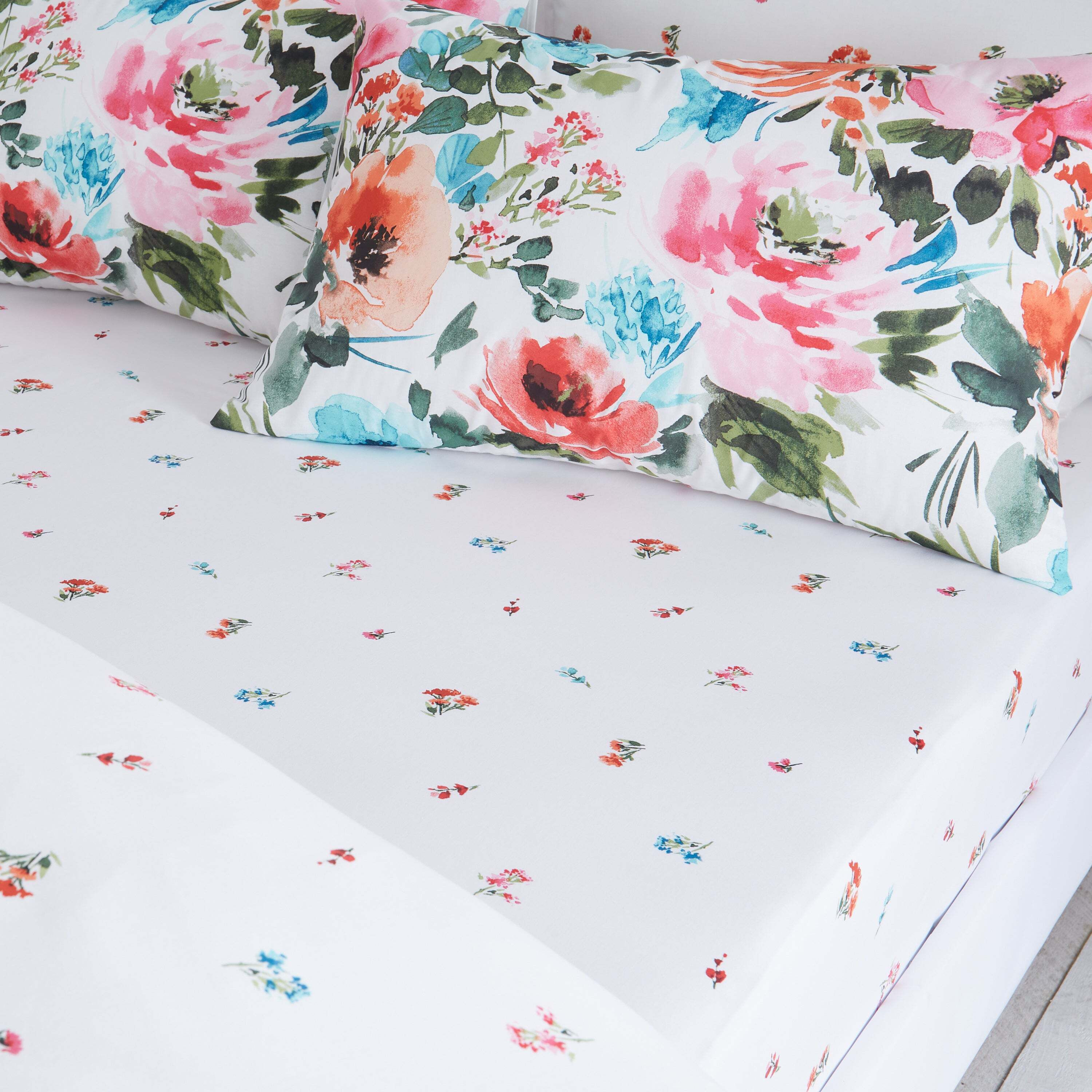 Malin Stem Blooms 100% Cotton Fitted Sheet MultiColoured