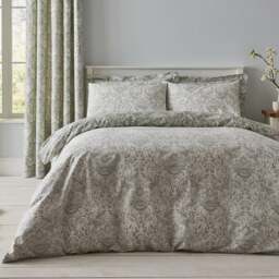Evesham 100% Cotton Green Duvet Cover and Pillowcase Set - thumbnail 1