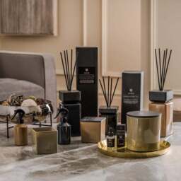 Hotel Moonlight Bergamot Lime & Amber Multi Wick Candle - thumbnail 6