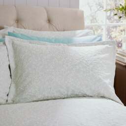 Blossom Trail Jacquard Oxford Pillowcase