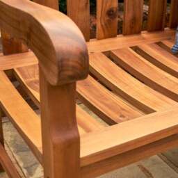 Beeley Small Outdoor Bench - thumbnail 4