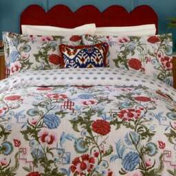 Ishana Reversible Duvet Cover and Pillowcase Set - thumbnail 3